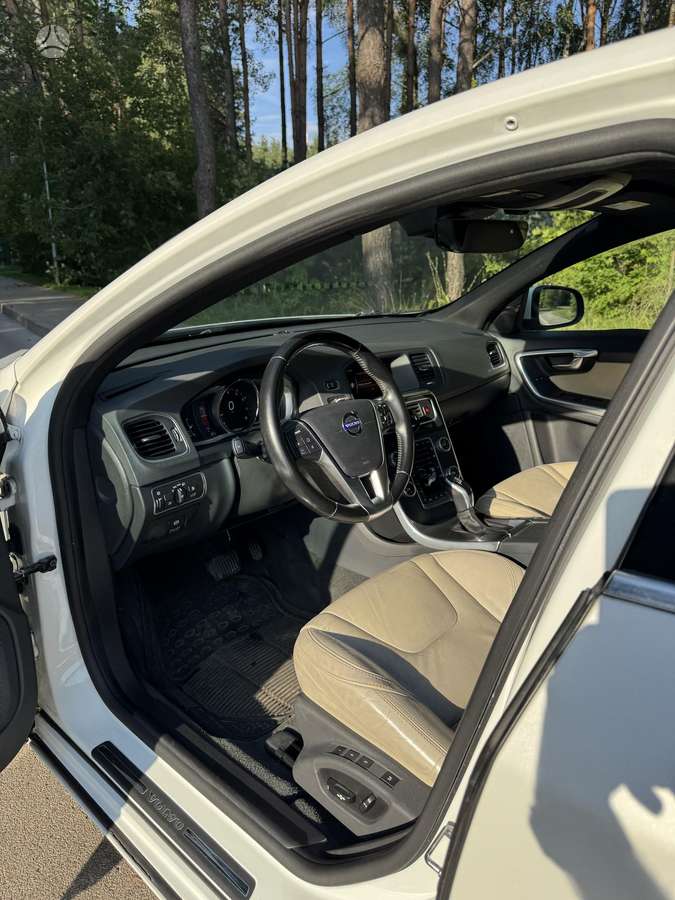 Volvo S60, 2.0 l., Седан