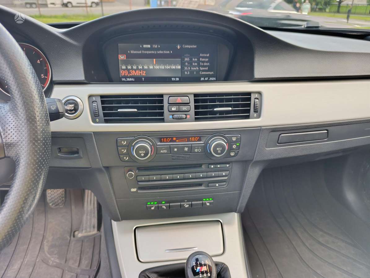 BMW 330, 3.0 l., wagon