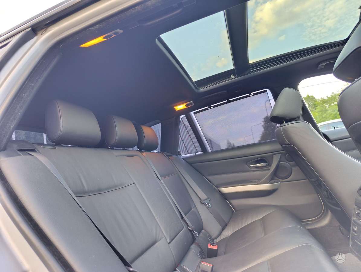 BMW 330, 3.0 l., wagon