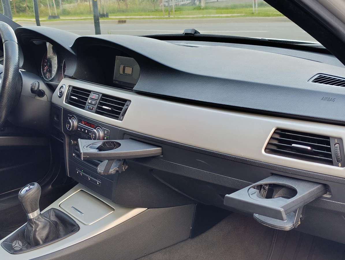 BMW 330, 3.0 l., wagon