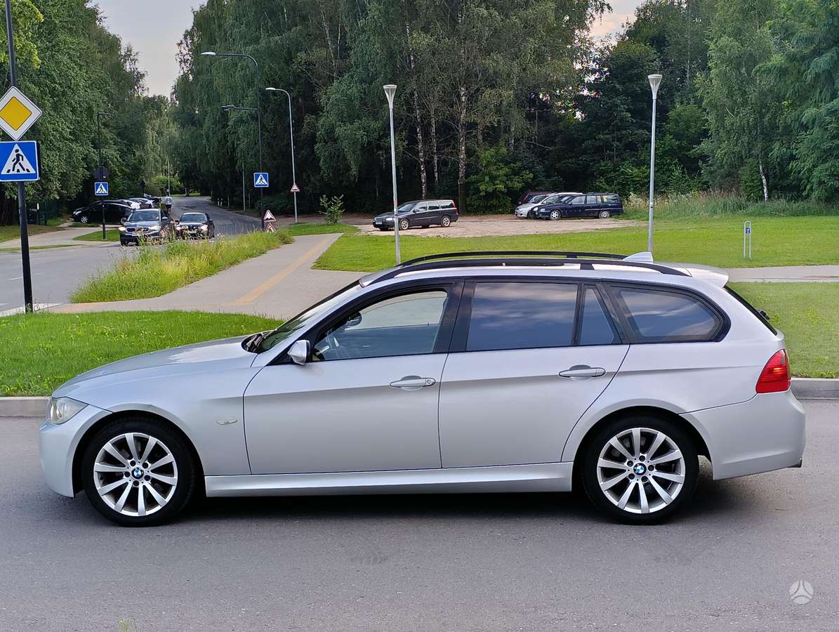 BMW 330, 3.0 l., wagon
