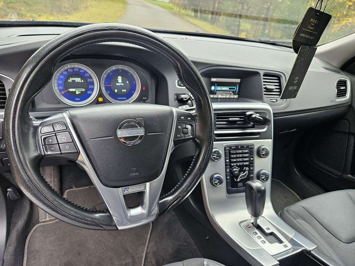 Volvo V60, 2.0 l., Универсал