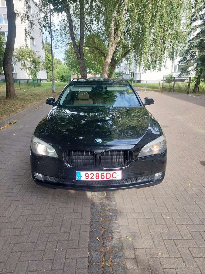 BMW 730, 3.0 l., Седан