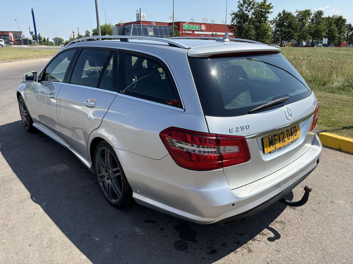 Mercedes-Benz E250, Универсал