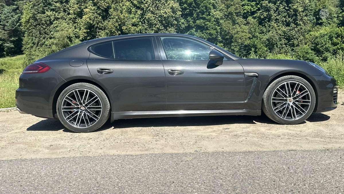 Porsche Panamera - 2