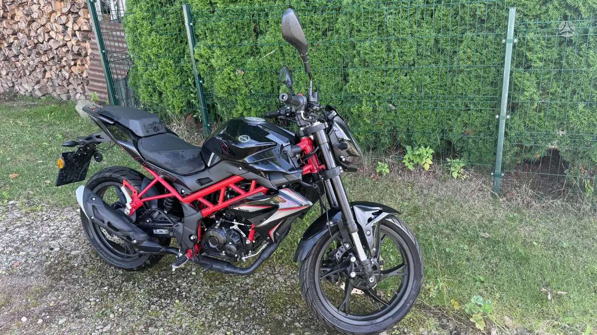 Benelli 125 125cc, street / classic
