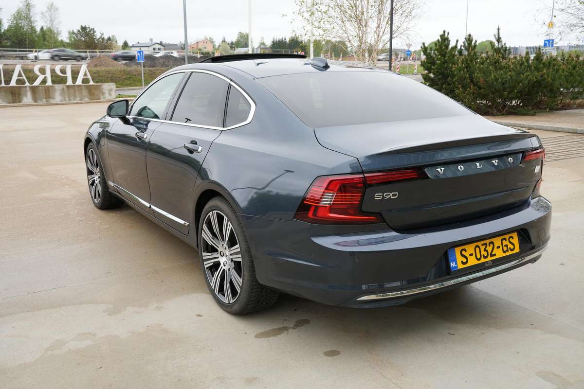 Volvo S90 - 6