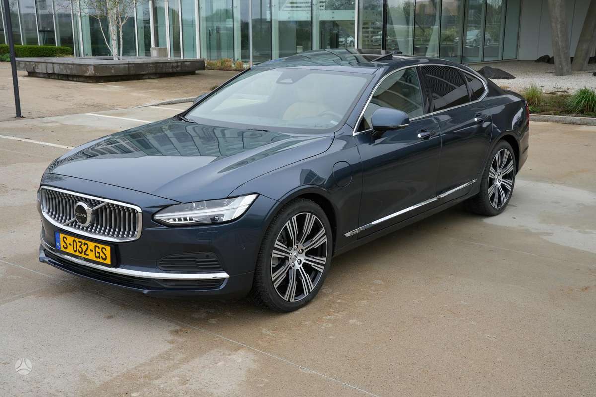 Volvo S90 - 3