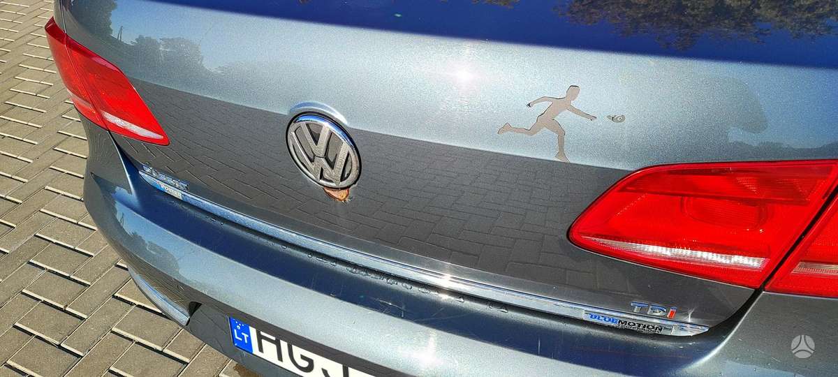 Volkswagen Passat - 10