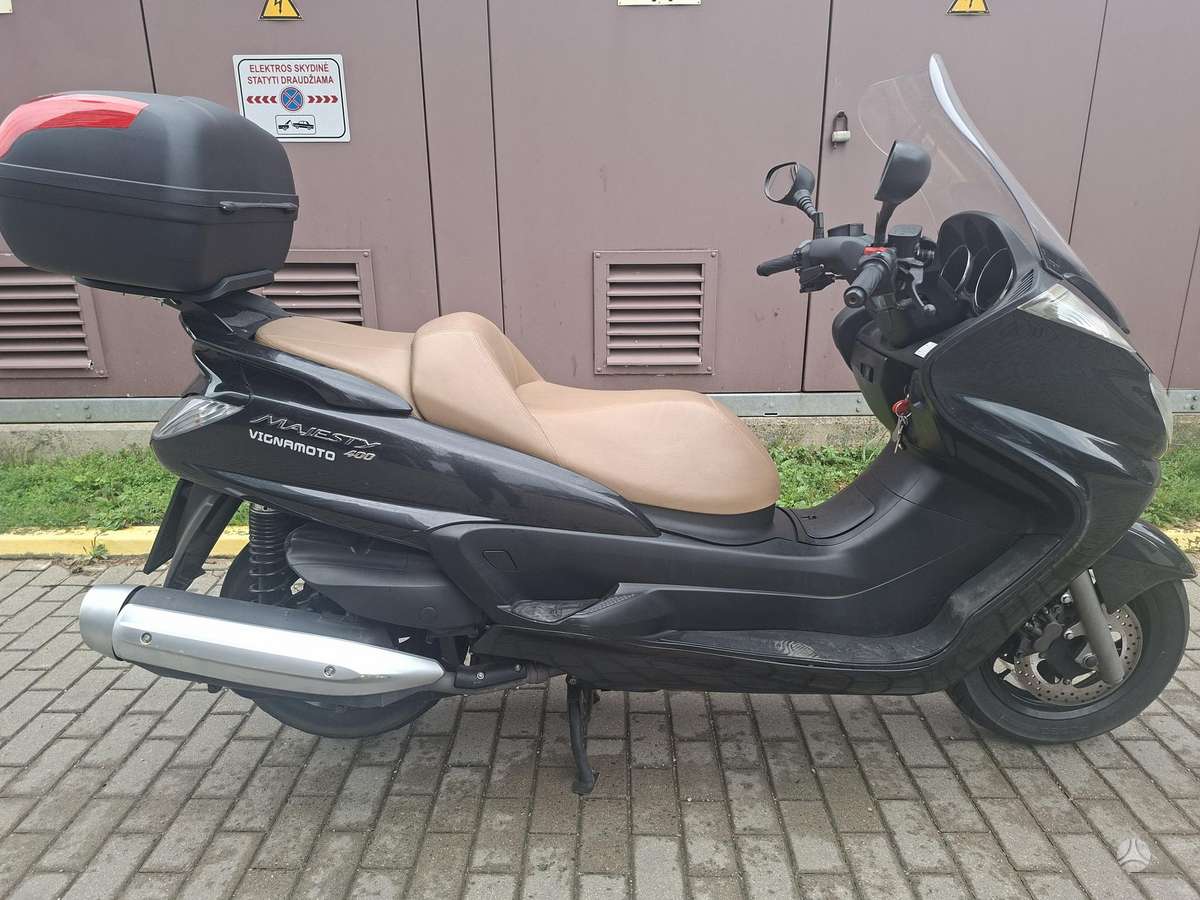 Yamaha Majesty 400cc, scooters / mopeds