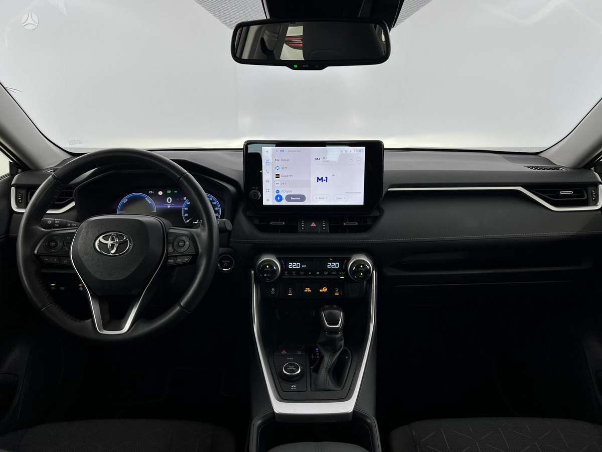Toyota RAV4 - 8