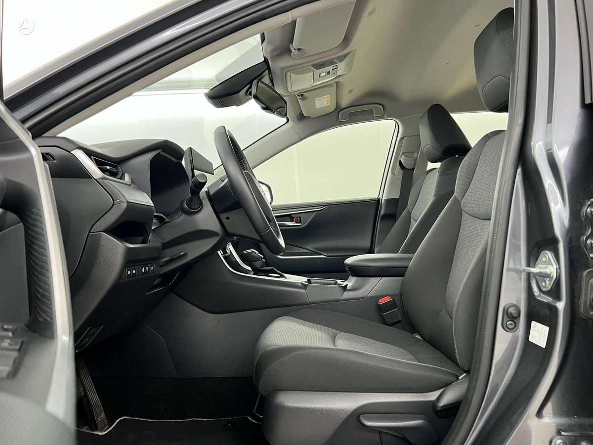 Toyota RAV4 - 11