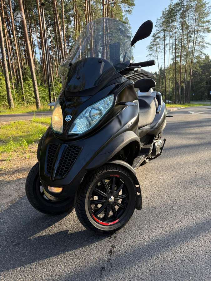 Piaggio MP3 500cc, trikes