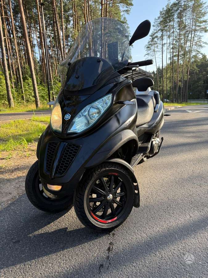 Piaggio MP3 500cc, triračiai