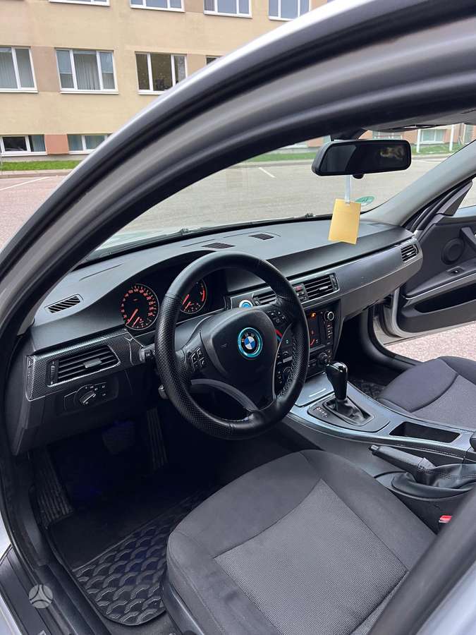BMW 320, 2.0 l., Седан