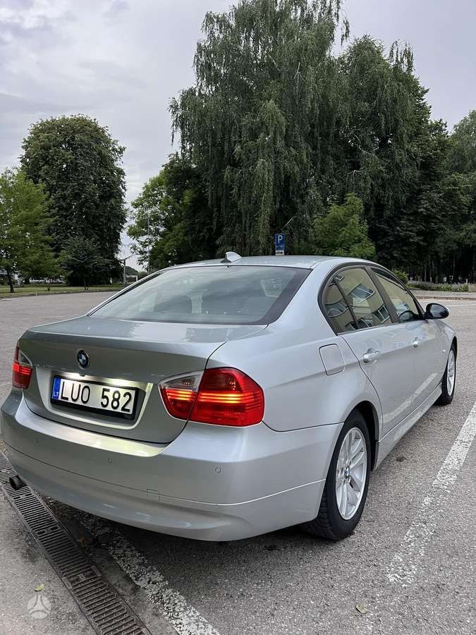 BMW 320, 2.0 l., Седан