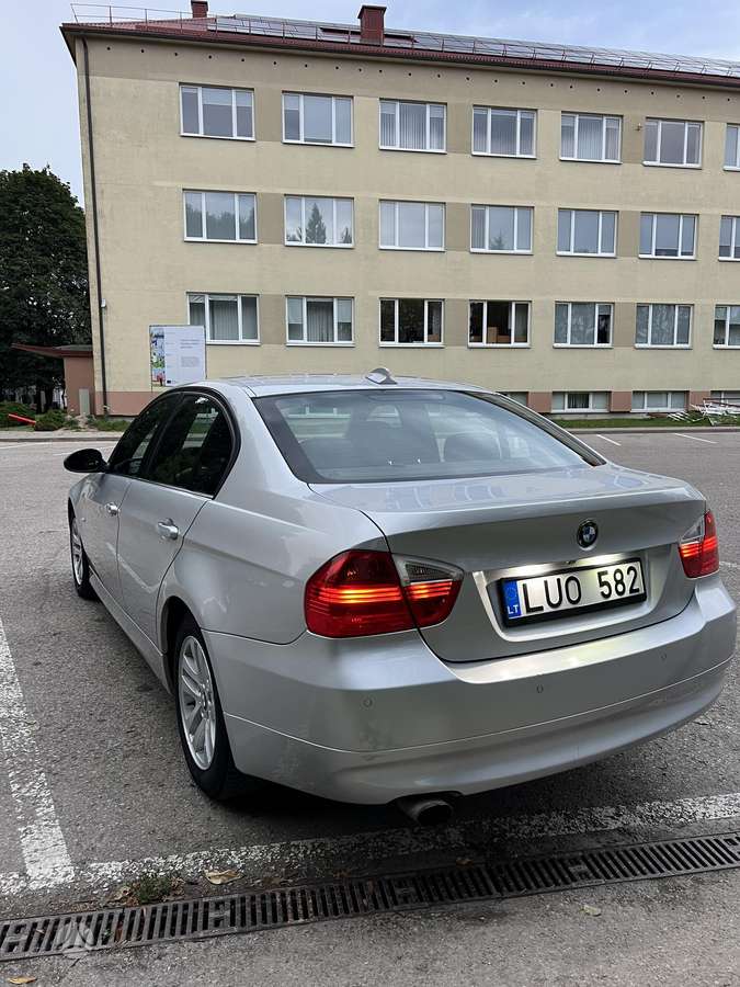 BMW 320, 2.0 l., Седан