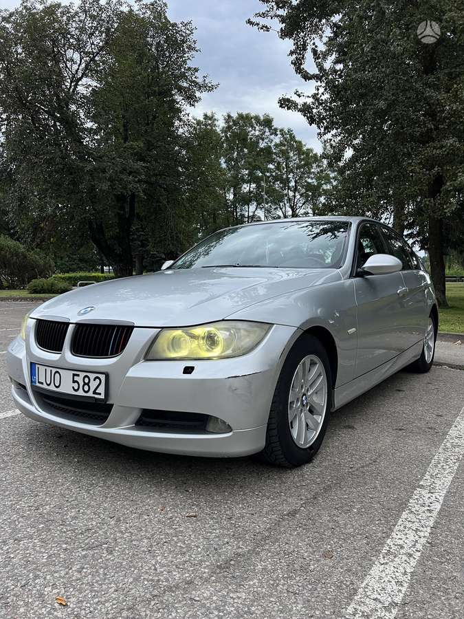 BMW 320, 2.0 l., Седан