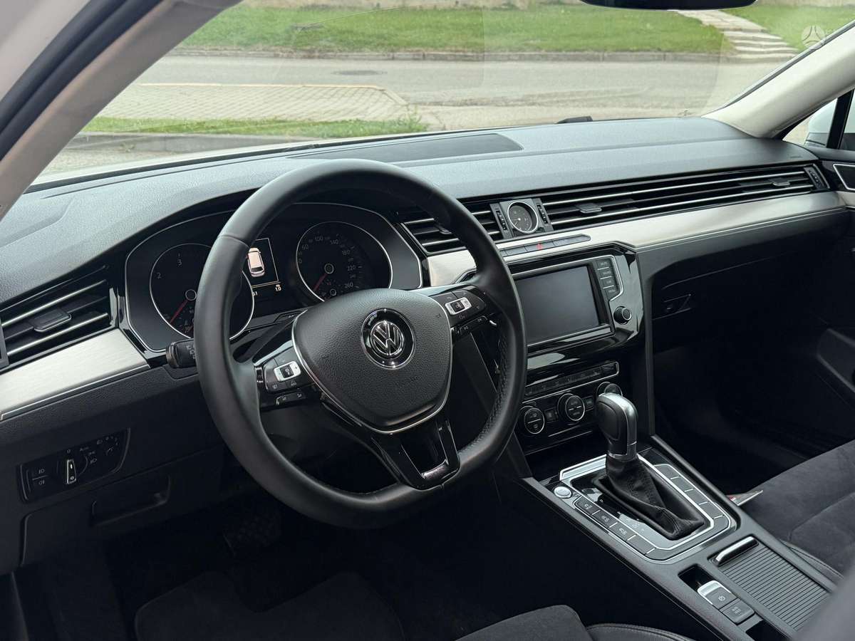 Volkswagen Passat, 2.0 l., Универсал