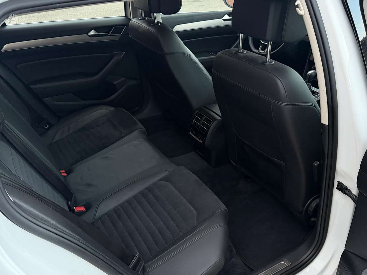 Volkswagen Passat, 2.0 l., Универсал