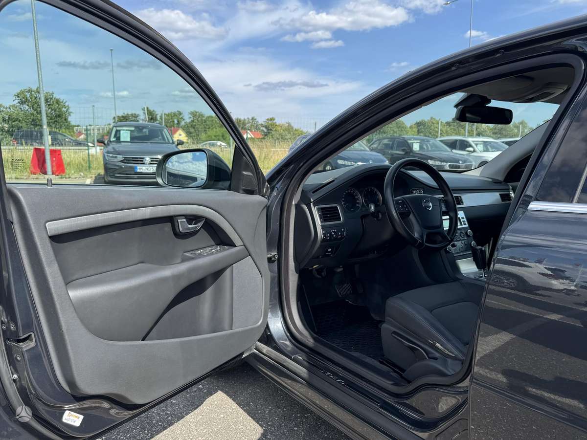 Volvo V70, 2.0 l., Универсал