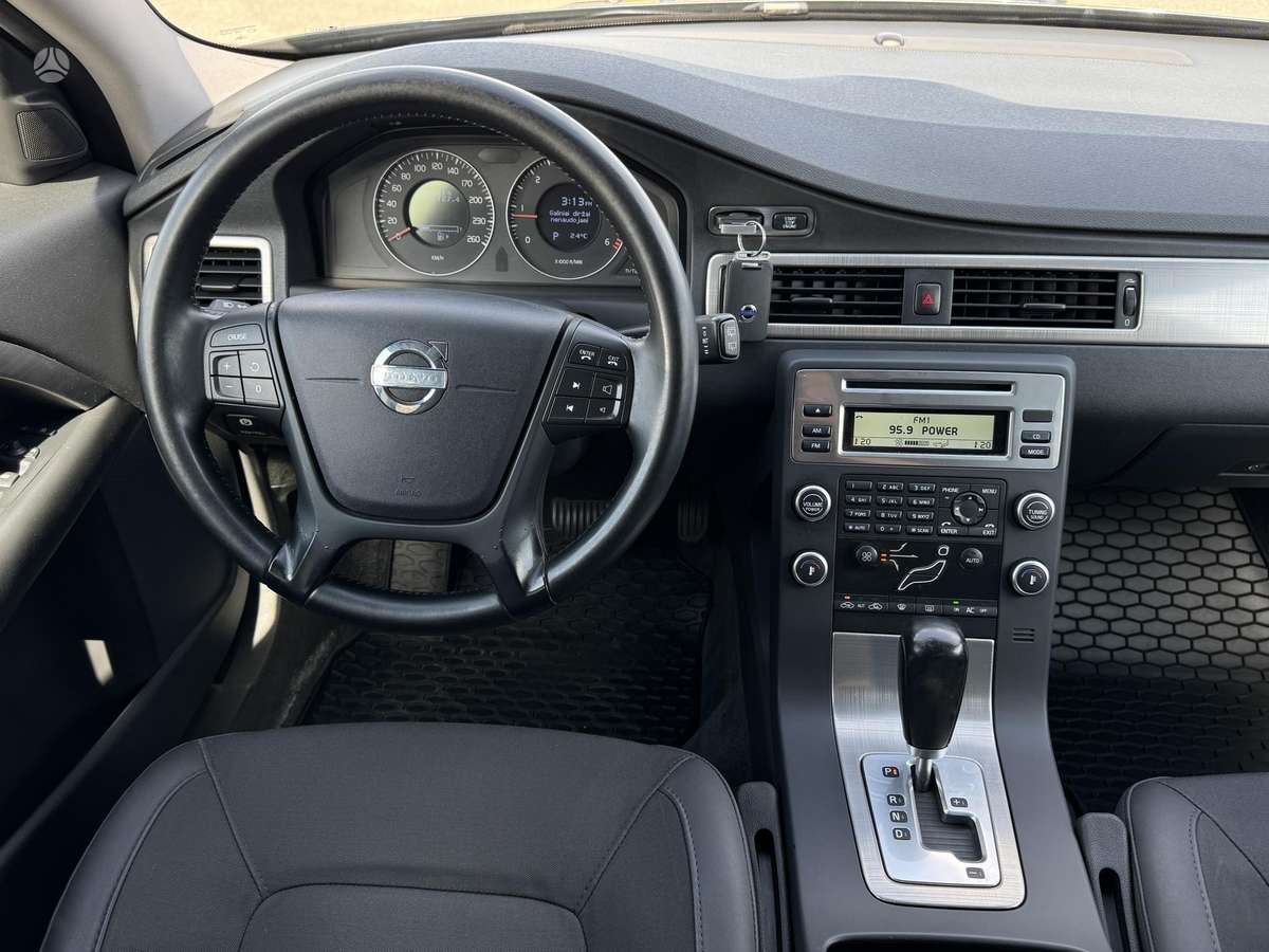 Volvo V70, 2.0 l., Универсал