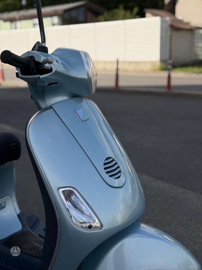 Piaggio Vespa 50cc, scooters / mopeds