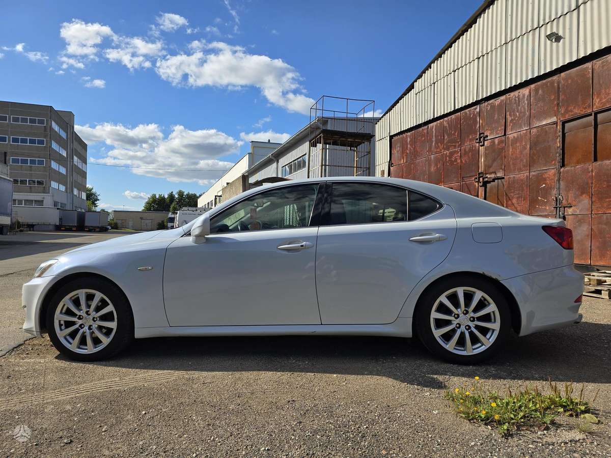 Lexus IS 250, 2.5 l., Седан