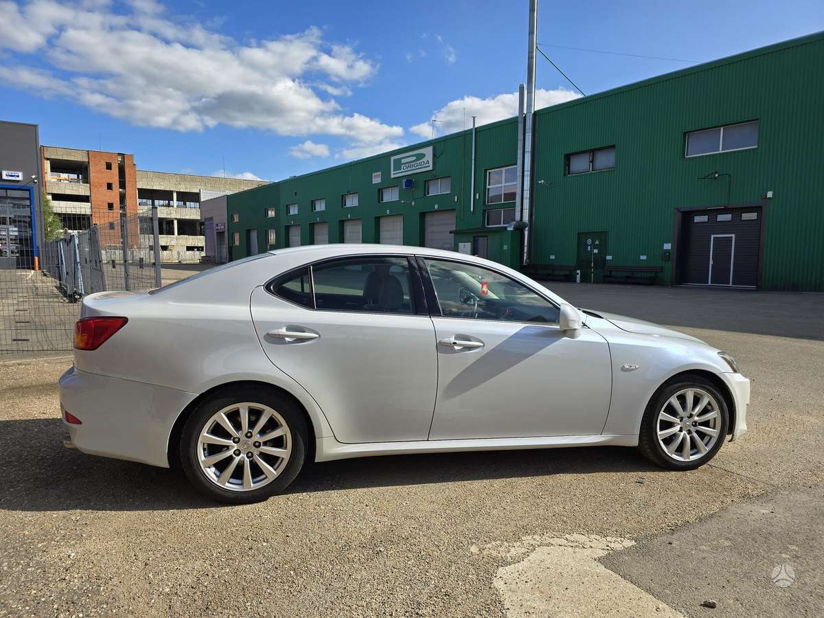 Lexus IS 250, 2.5 l., Седан
