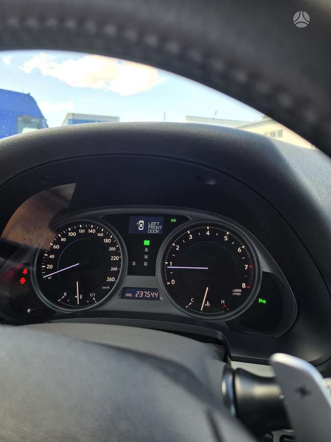 Lexus IS 250, 2.5 l., Седан