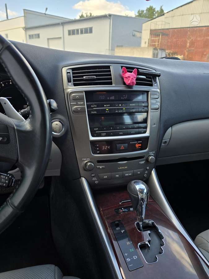 Lexus IS 250, 2.5 l., Седан