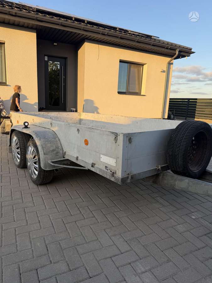 -Kita-, passenger car trailers