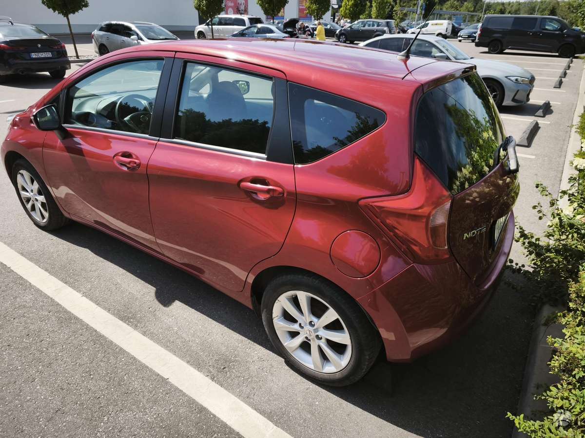 Nissan Note, 1.2 l., Хэтчбек