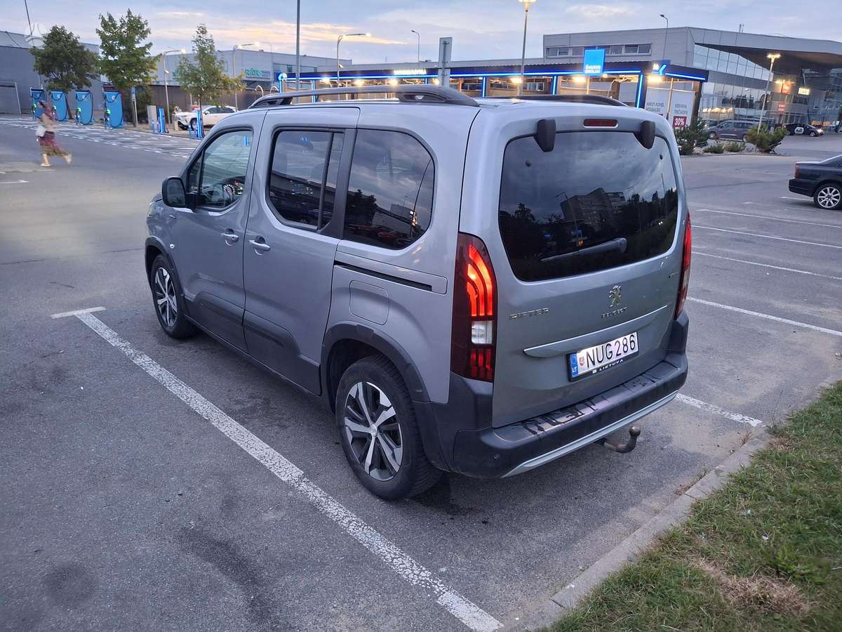 Peugeot Rifter - 4