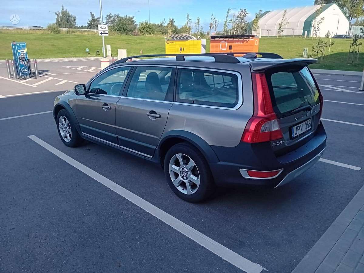 Volvo XC70, 2.4 l., Универсал