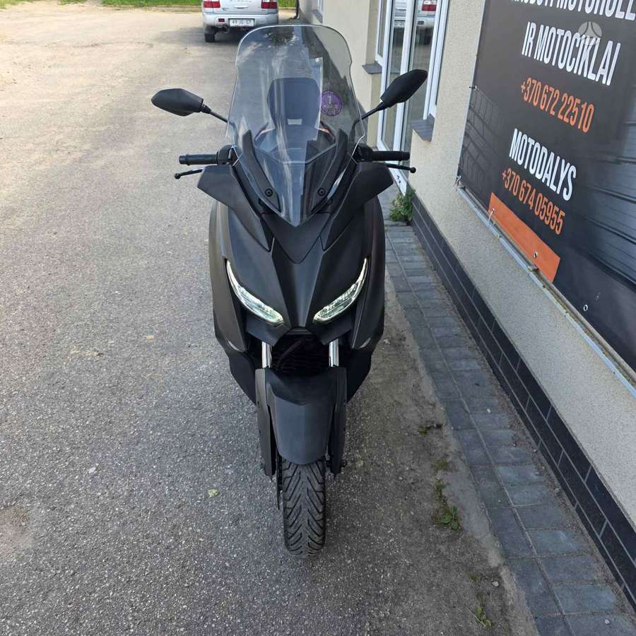 Yamaha X-max 125cc, scooters / mopeds