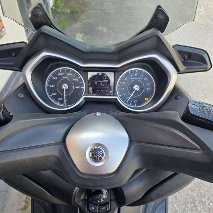 Yamaha X-max 125cc, scooters / mopeds