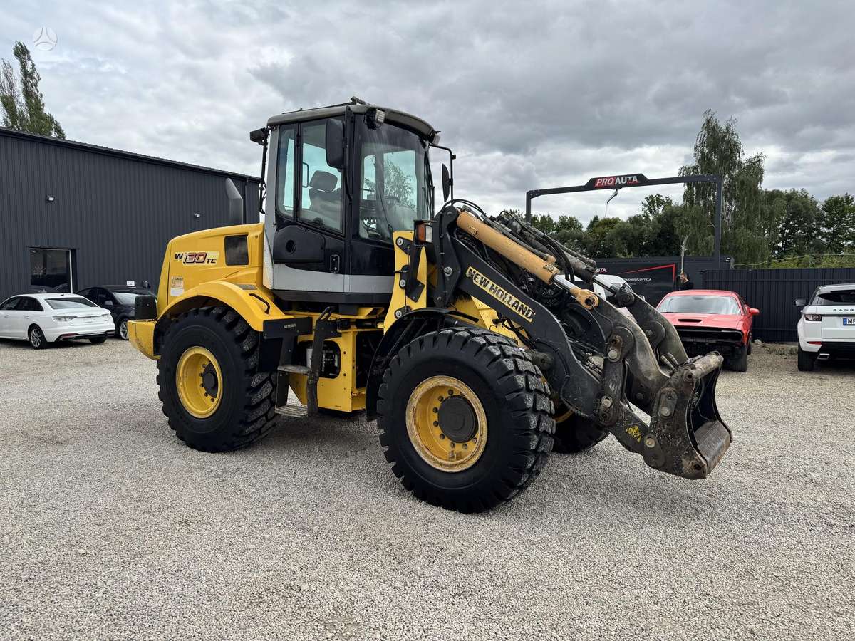 New Holland W131, frontal loader