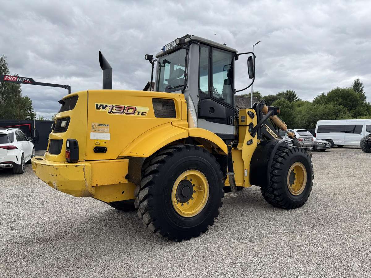 New Holland W131, frontal loader