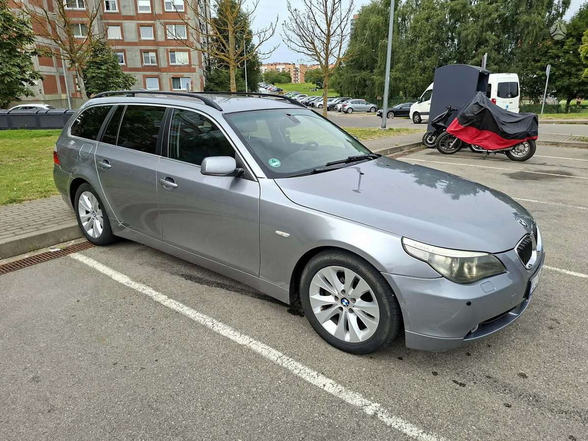 BMW 525, 2.5 l., Универсал