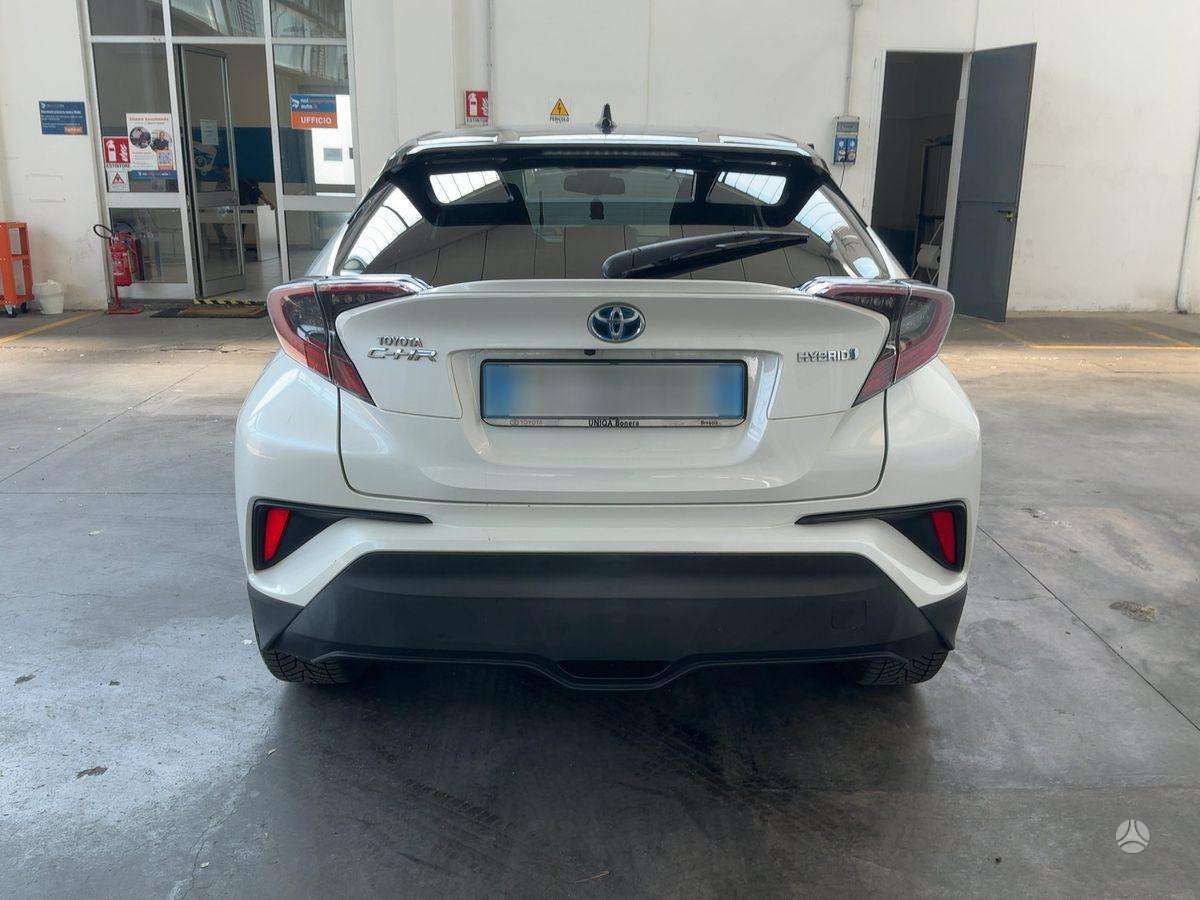 Toyota C-HR - 7