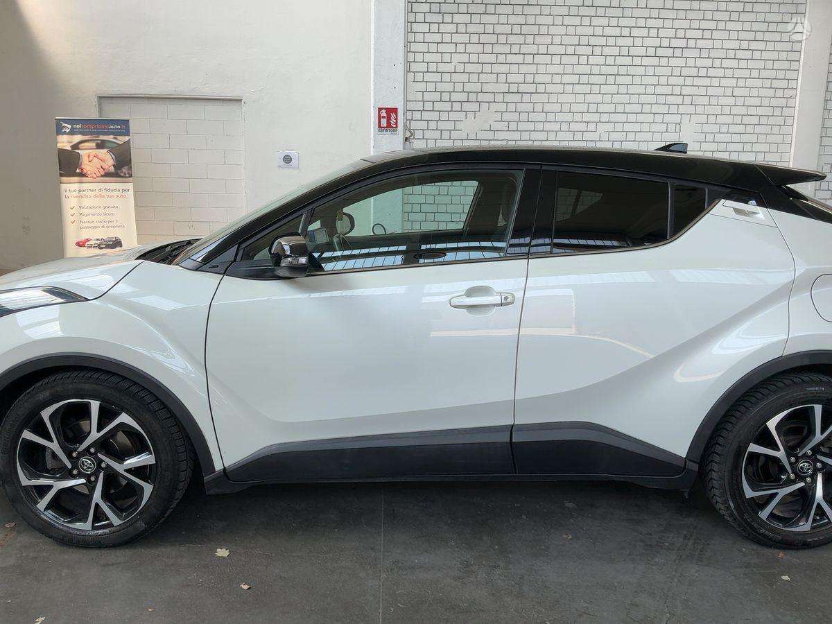 Toyota C-HR - 8