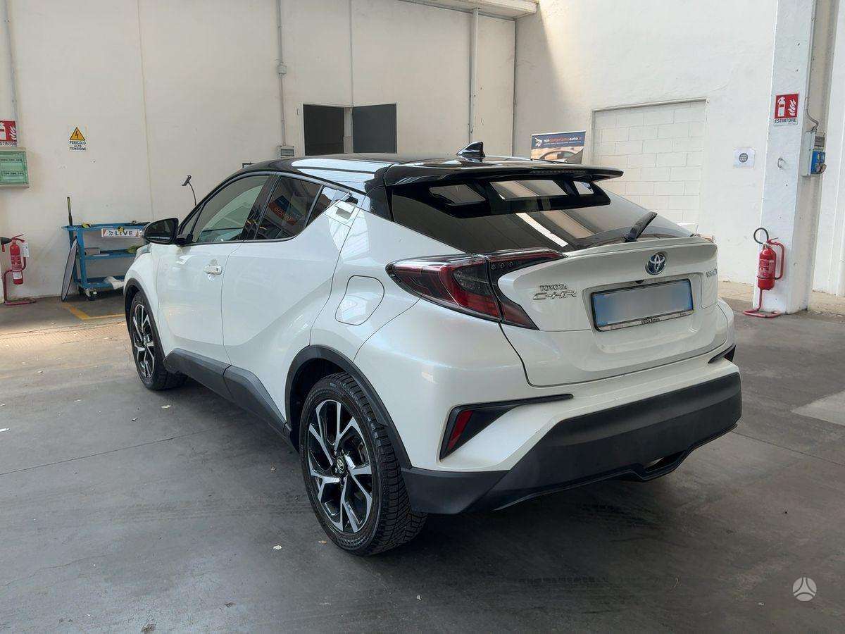 Toyota C-HR - 6