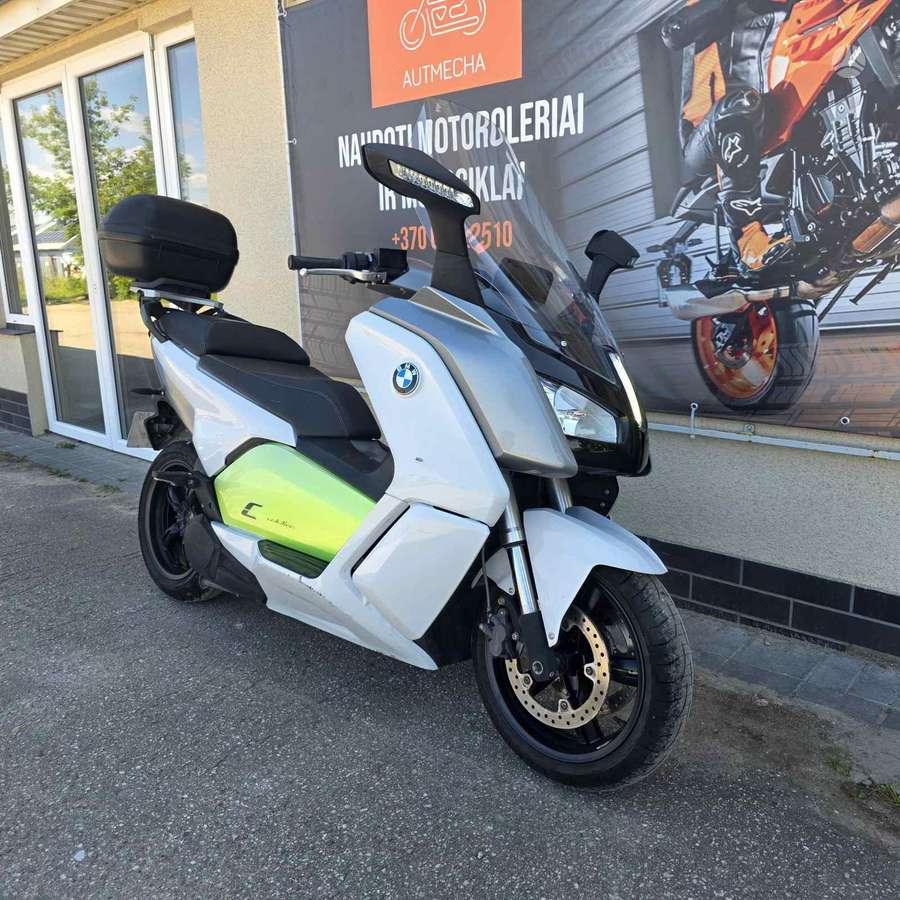 BMW CE 04, scooters / mopeds