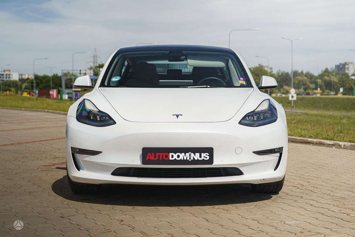Tesla Model 3, 82 кВт·ч, Седан