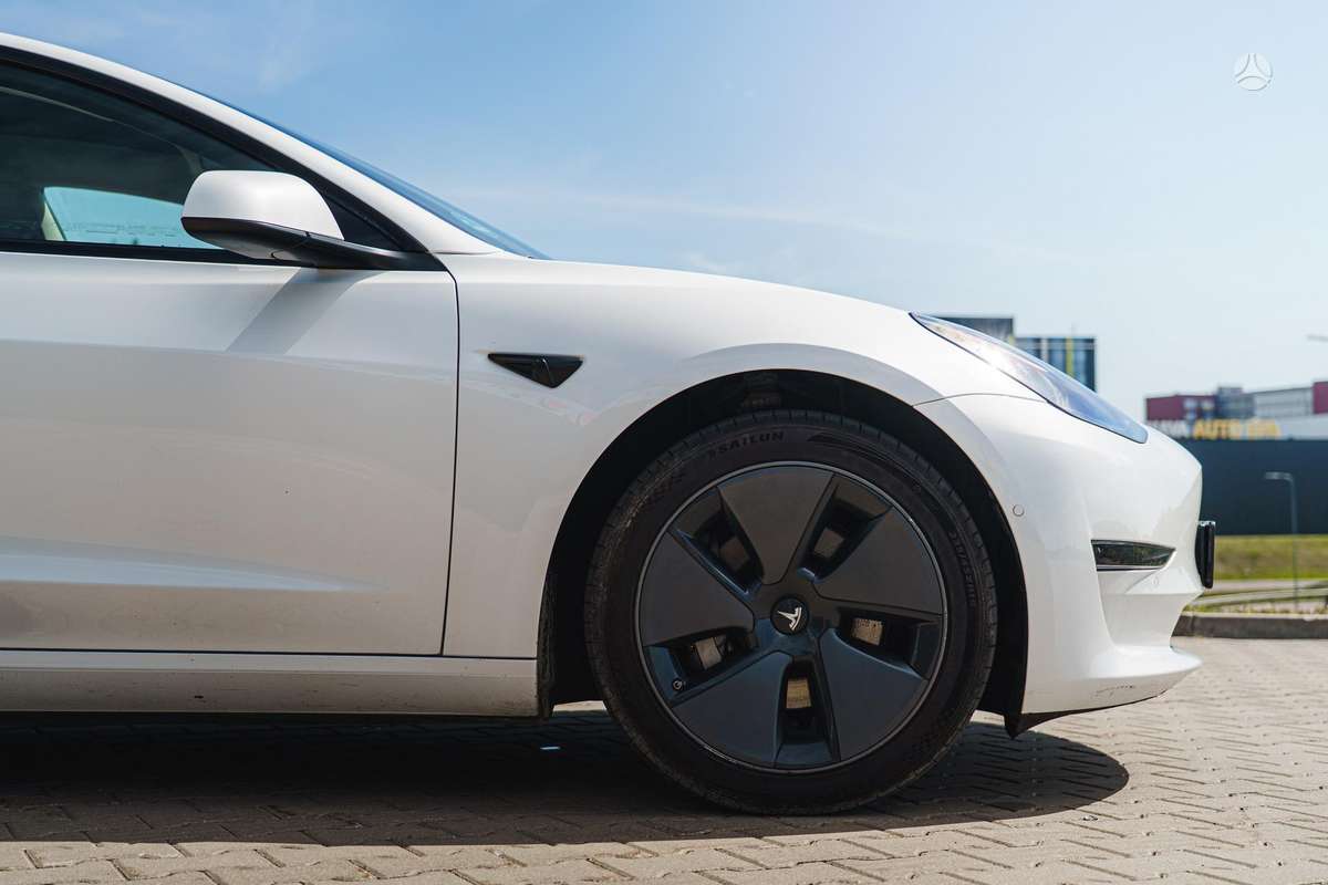 Tesla Model 3, 82 кВт·ч, Седан