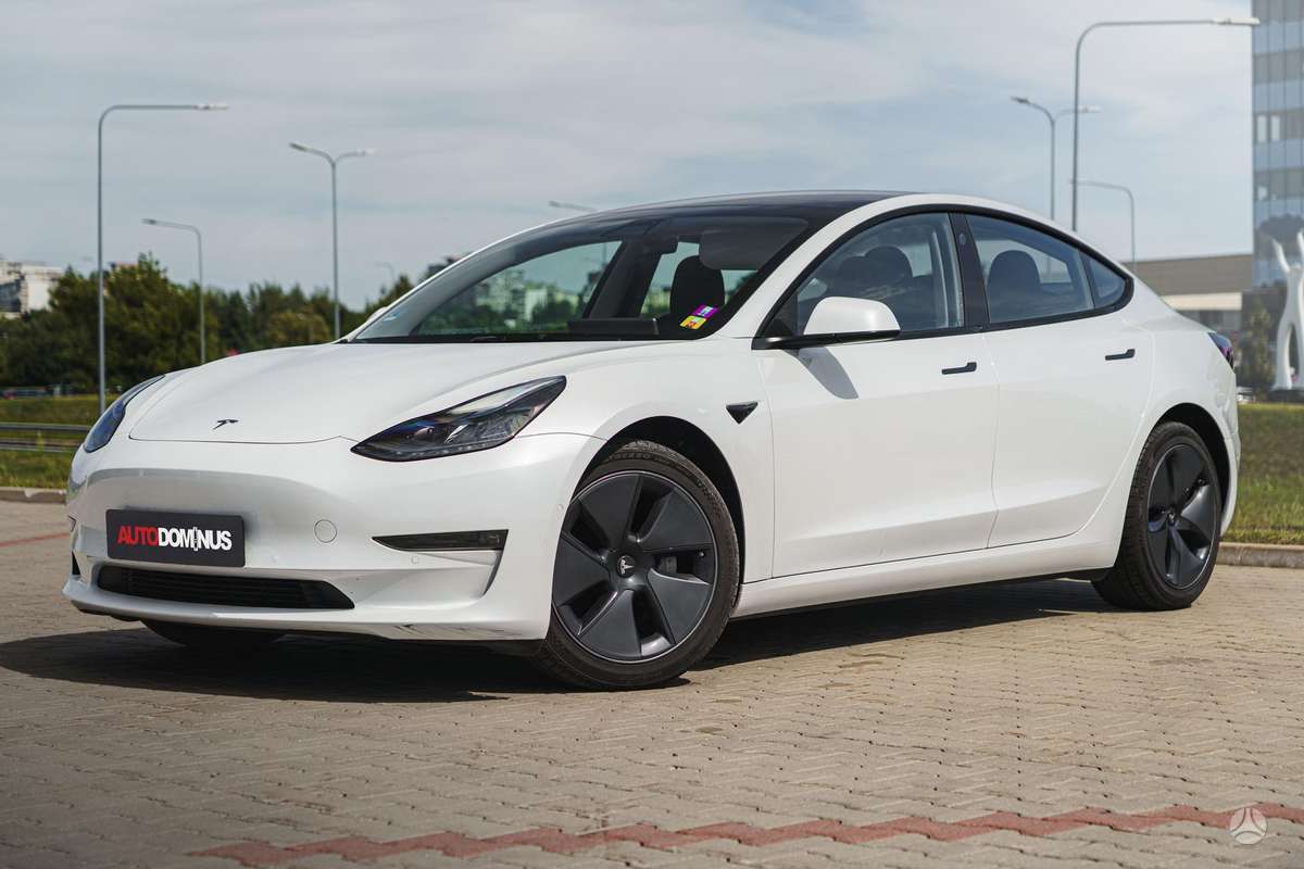 Tesla Model 3, 82 кВт·ч, Седан