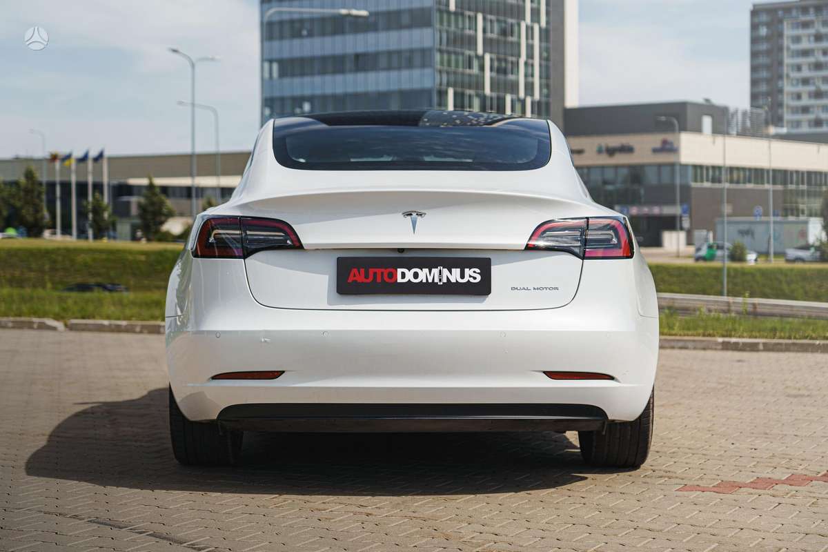 Tesla Model 3, 82 kWh, sedanas