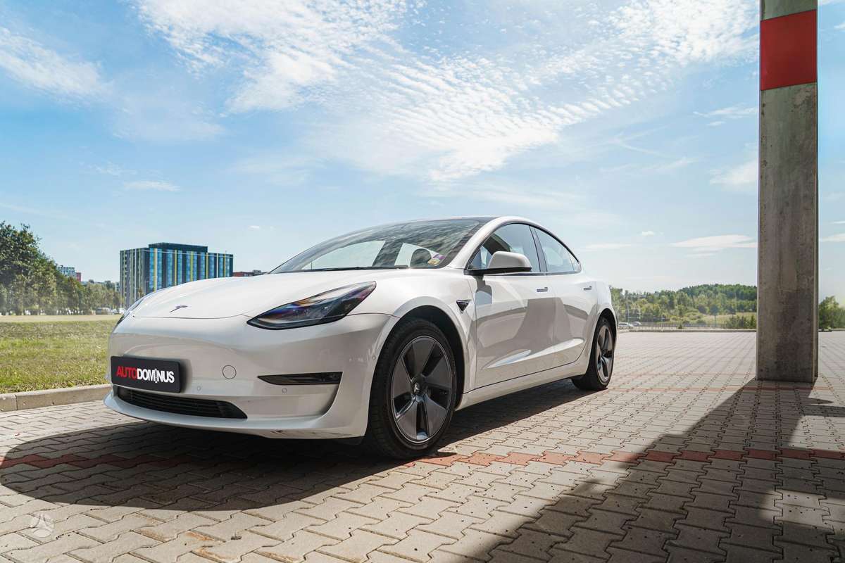 Tesla Model 3, 82 кВт·ч, Седан