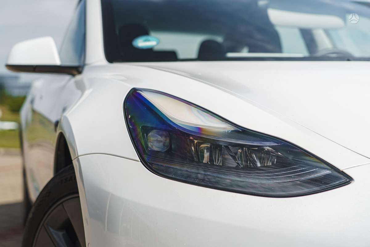 Tesla Model 3, 82 кВт·ч, Седан